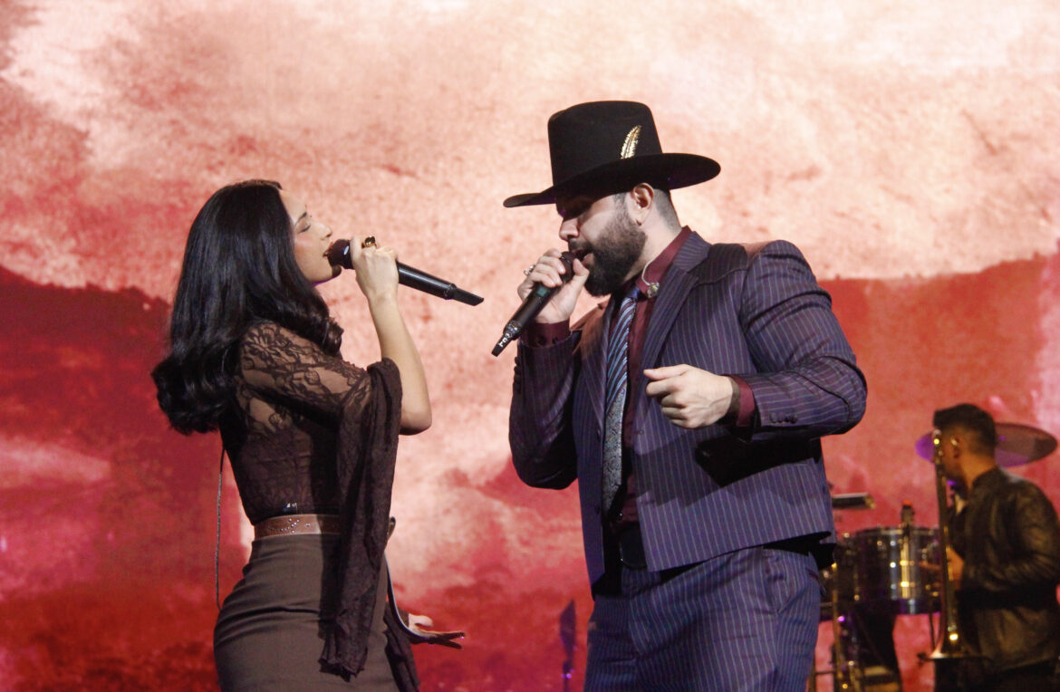 CARIN LEON TOYOTA CENTER HOUSTON 20262
