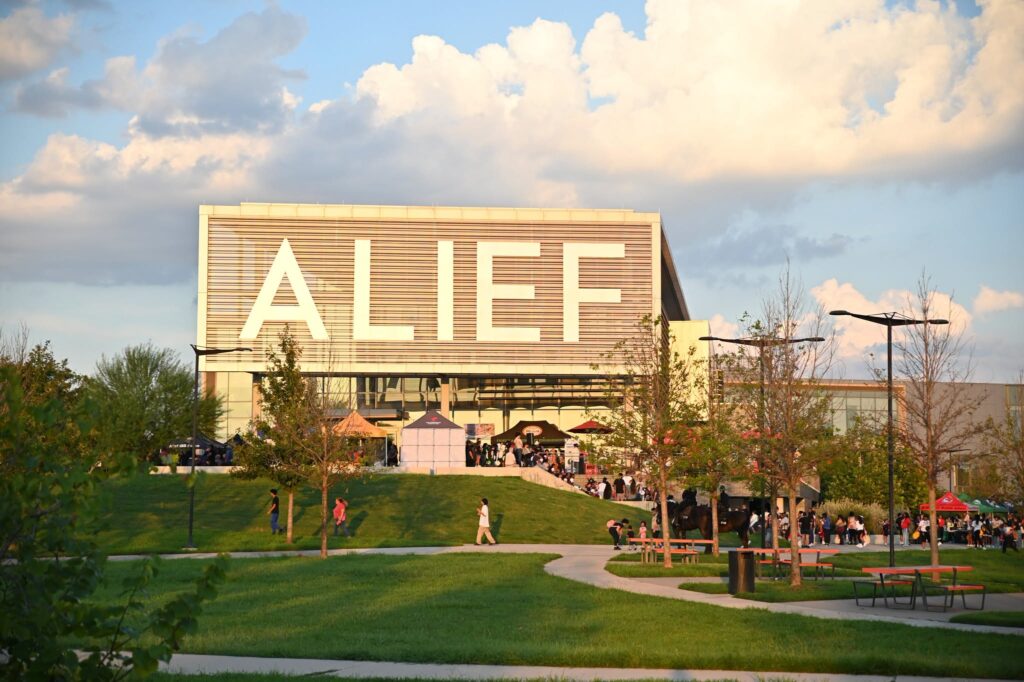 Alief ISD Considering Closing or Merging Schools: Family Meeting on October 22